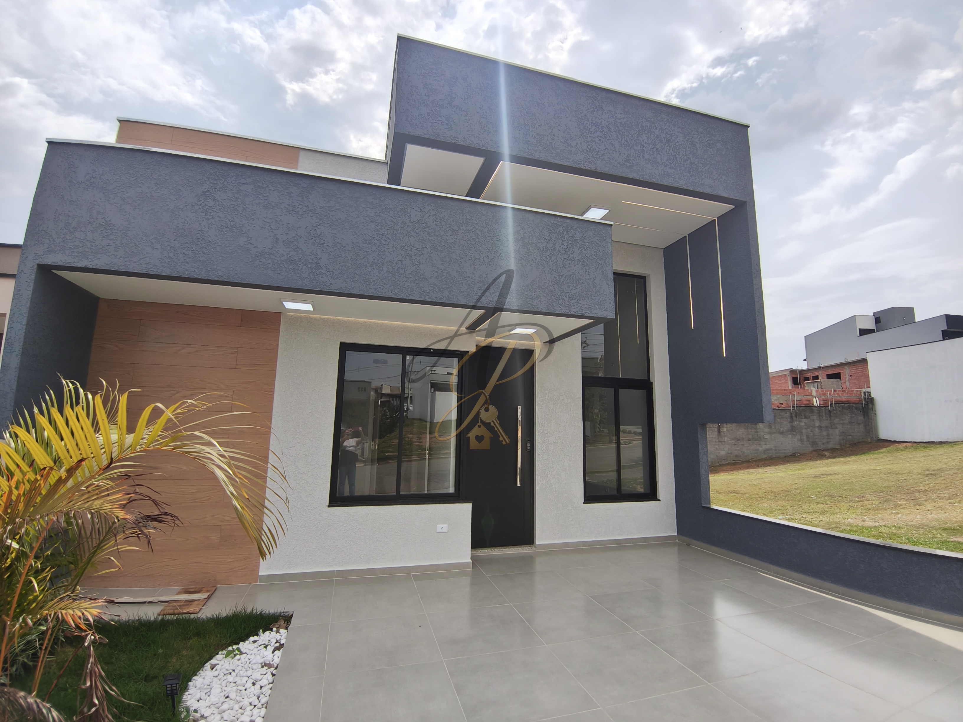 Casa em Condomínio 3 dorm. 106.00 m² — Ref. AL-0006